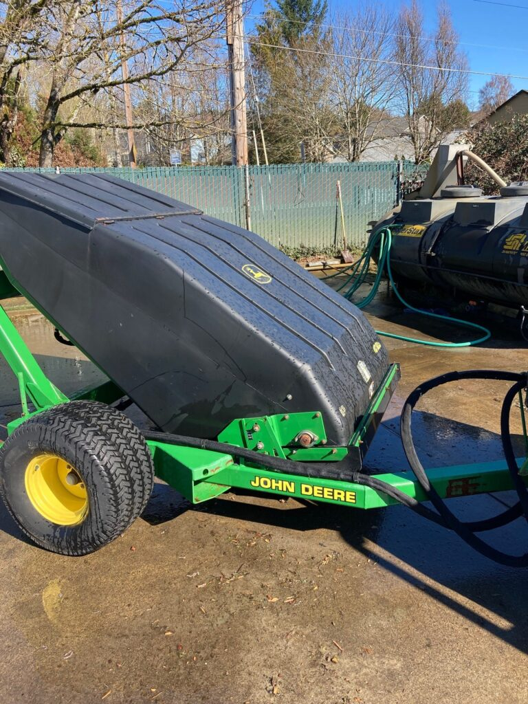 2003 John Deere TC125 Sweeper 900 OBO OGCSA Golf Course